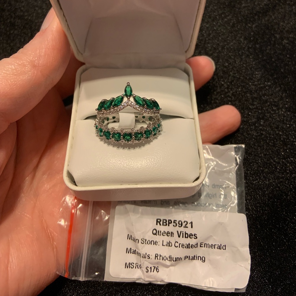 BP size 9 “Queen Vibes” ring